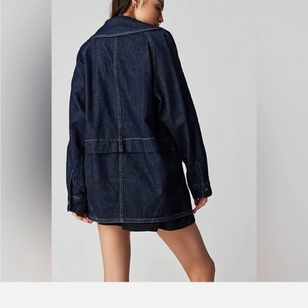 NWT Free People Denim Car Coat Jacket in Rinse Wash Double-Breasted no offers - Picture 2 of 2